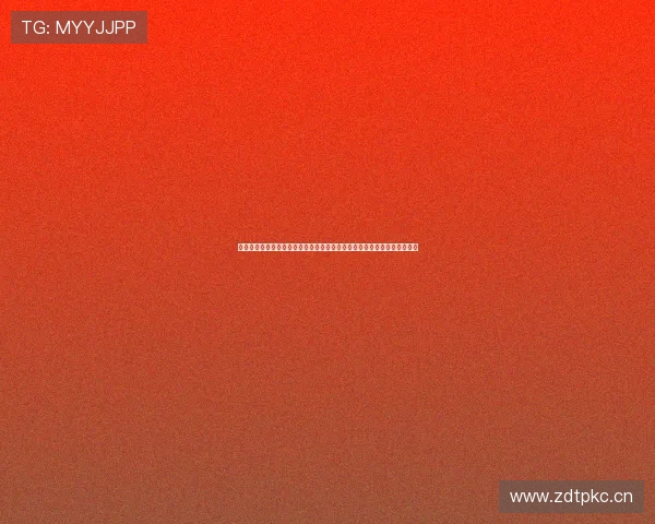 蜘蛛直播镜头下小狐狸灵动可爱瞬间全记录与自然山林清晨相遇的温暖故事